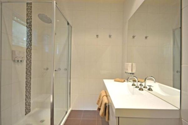 Golden Reef Motor Inn (Bendigo)